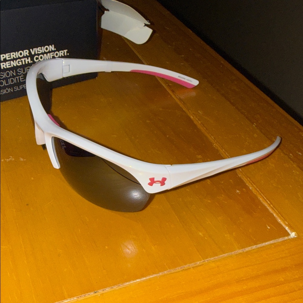 Under Armour White and Pink Sport Sunglasses with Black Logo Pouch - Picture 3 of 12